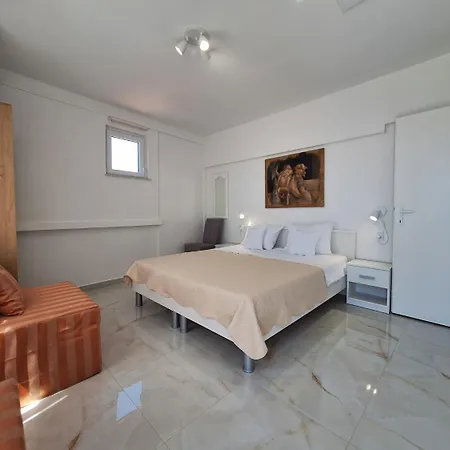 Graciela * Gradac (Split-Dalmatia)